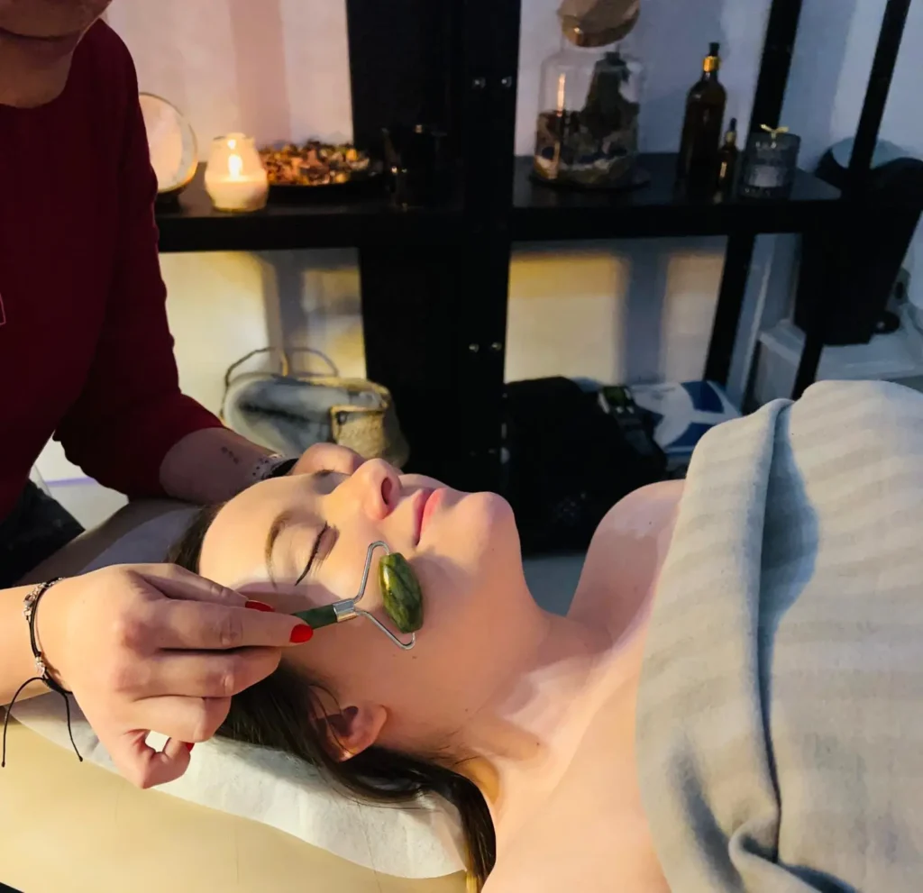 Masaż kobido Ursus Niebieska Strefa