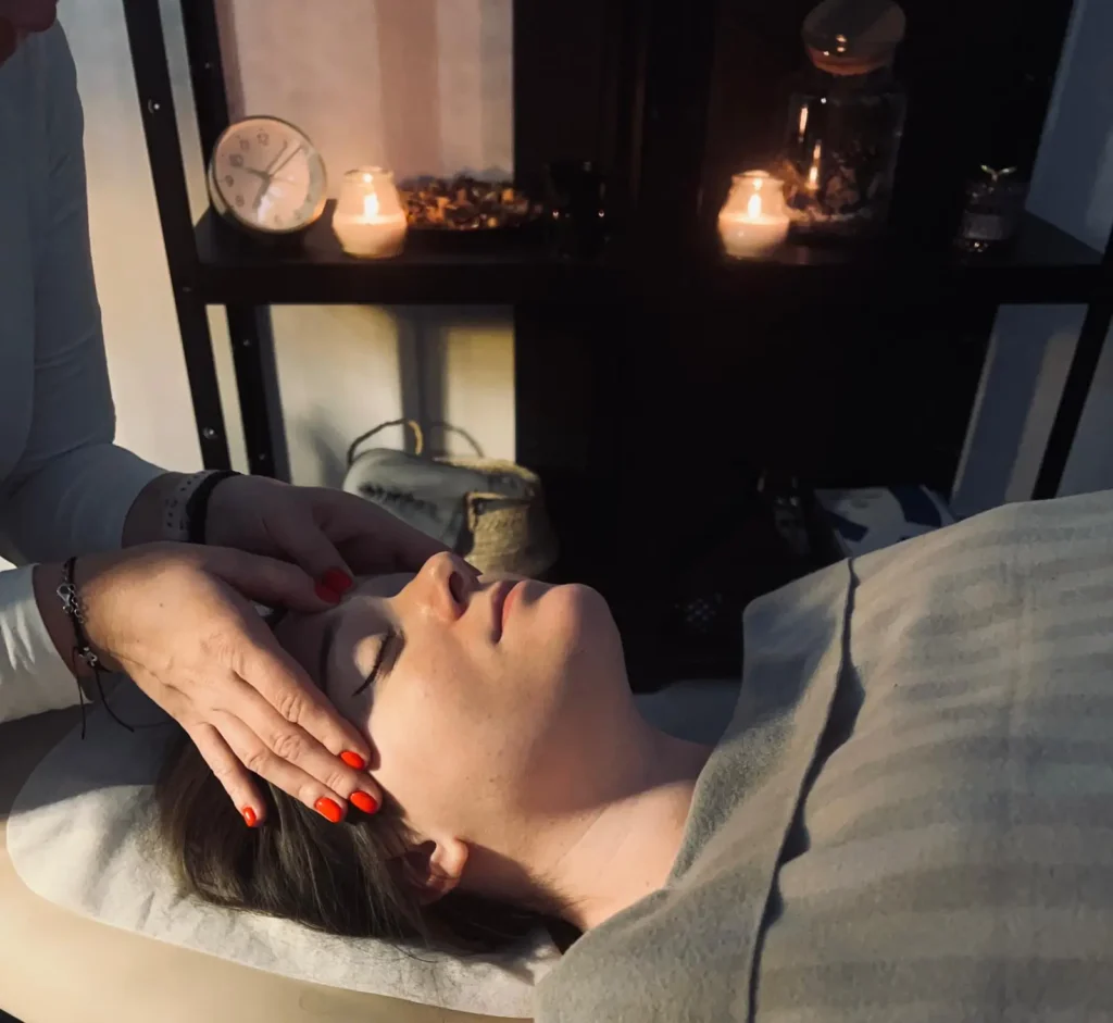 Masaż twarzy w Gabinecie Niebieskia Strefa